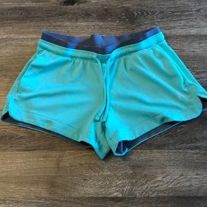 Old Navy Active go-dry athletic shorts